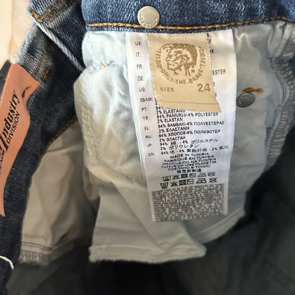 NWT Diesel Denim D-Ebbey Bootcut Low Waist Jeans - Size 24